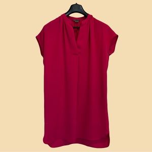 Vince
V-Neck Pink Mini Shift Dress
Size: XS